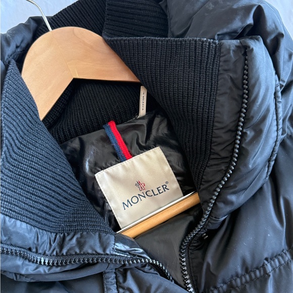 Moncler Black Puffer coat Jacket women Size 2 - Picture 6 of 13